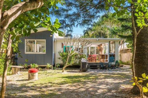 Suffolk Park Casa | Beachcombers Cottage - beachfront pet retreat