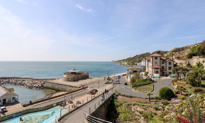 Ventnor Cabaña | Beachcombers