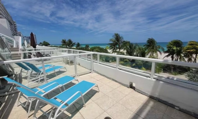 La Gorce Casa | FRENTE AL MAR 1 dormitorio / 2 baños VISTA AL MAR con balcón y terraza, estacionamiento gratuito