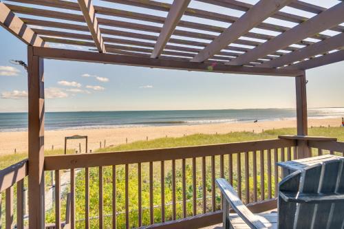 Old Orchard Beach Apartamento | Beachfront 12 Condo on Old Orchard Beach