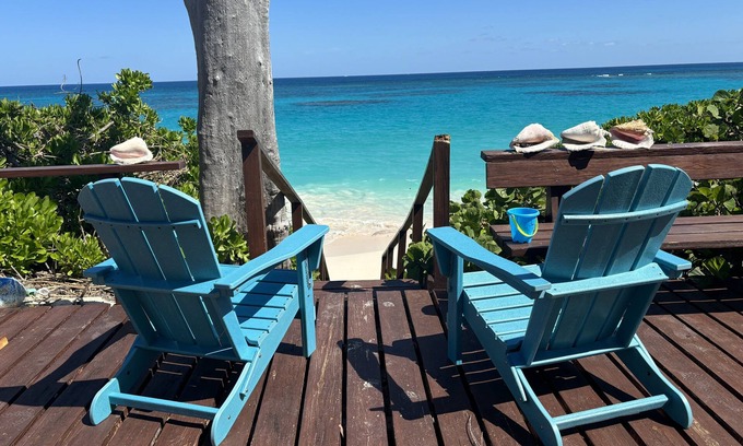 Hope Town Casa | Beachfront 4 bed 3 bath luxury home with dock access, Hope Town settlement area