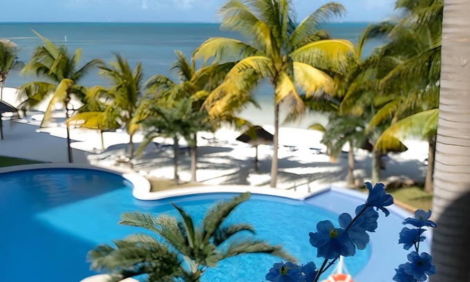 Centro de Cancún Apartamento | Beachfront and Ocean View Apartment