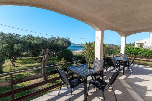 Turanj Apartamento | Beachfront apartment Lostura