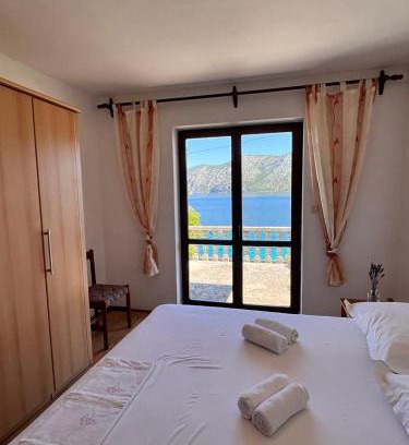 Kneza Apartamento | Beachfront Apartment Mery, Kneže