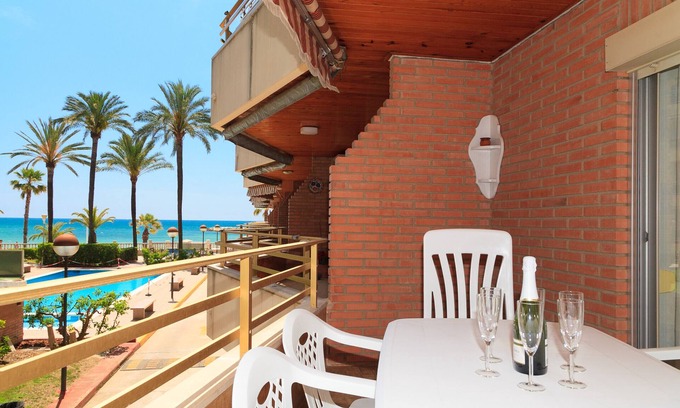 Vilafortuny Apartamento | Apartamento con Piscina frente a la Playa · UHC SOL DE ESPAÑA 208