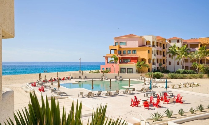 Centro Condominio | 2nd Floor Condo, Steps to the Beach & Local Dining