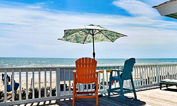 Bermuda Beach Casa | Beachfront Bungalow | Pet Friendly + Beachfront!