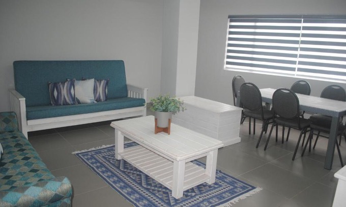 Amanzimtoti Apartamento | Beachfront Bungalow