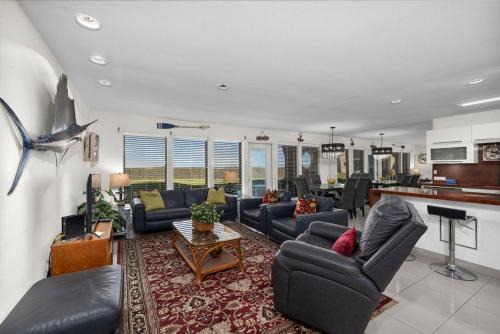 South Padre Island Apartamento | Beachfront by South Padre Resort Rentals
