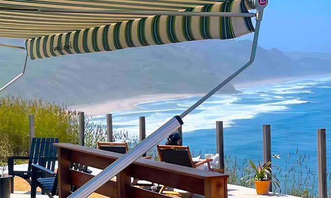 Half Moon Bay Casa | Beachfront California Coast Airstream Luxury