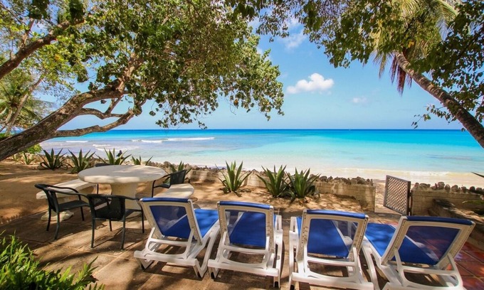 Mullins Casa | Beachfront Classic 3-bed House - Whitecaps by BSL Rentals