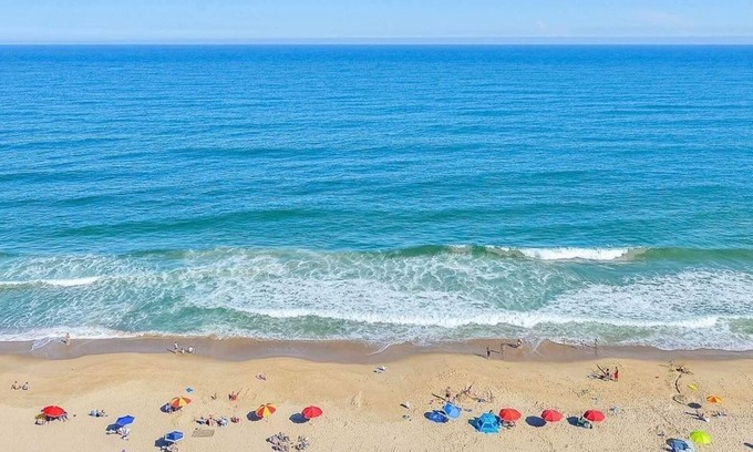 New Smyrna Beach Condominio | Beachfront condo*Spectacular views & amenities!! *Walk to Flagler!!*Updated Unit