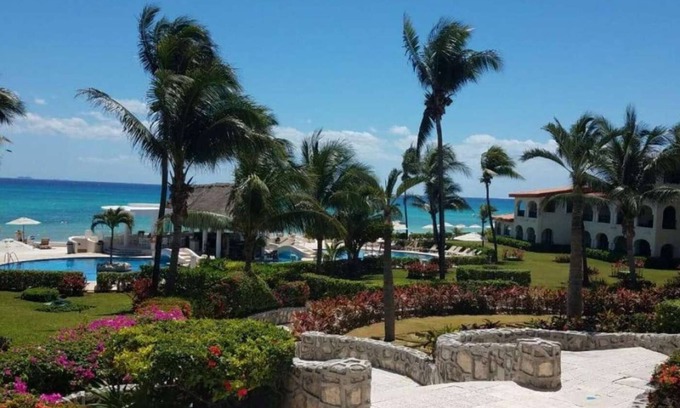 Playacar Condominio | Beachfront Condo in Playacar Stunning Ocean Views 7112