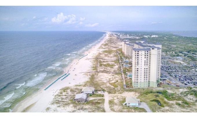 Alabama Gulf Coast Condominio | ⭐️ Beachfront 🏖 Condo & Pool - Perfect Sunny ☀️ Oceanfront 🌊 Views!