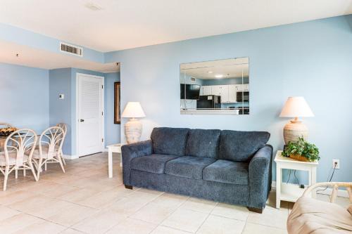 Myrtle Beach Apartamento | Beachfront Condo with Pool at Myrtle Beach Resort!