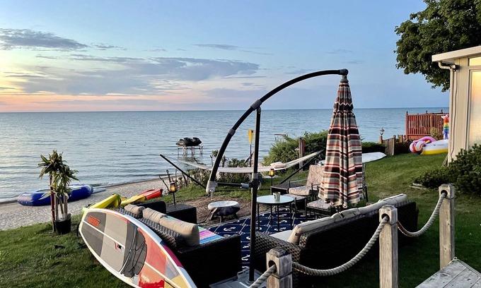 Caseville Cabaña | Beachfront Cottage - Perfect Private Beach