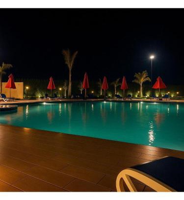 Al-Manasrah Chalet De Esquí | Beachfront Chalet in Porto Said with P Garden