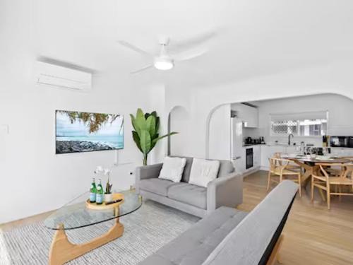 Broadbeach Apartamento | Beachfront Escape Broadbeach - 2BD, Pool, Sleeps 7