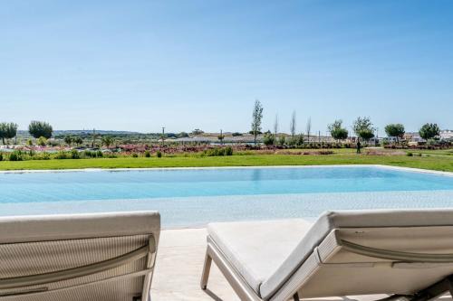 Armacao de Pera Apartamento | Beachfront Garden & SPA - indoor and outdoor pool