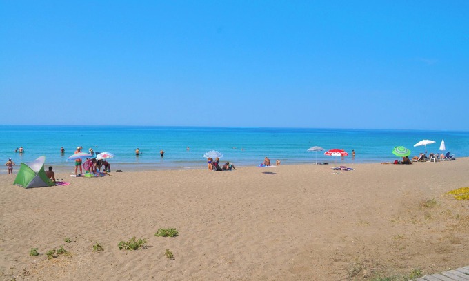 Agios Gordios Casa | Beachfront Holiday Houses Yannis on Agios Gordios Beach