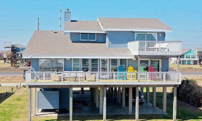 Terramar Beach Casa | BEACHFRONT Home -4 Bedroom 3 Bath -Spectacular View! -Welcome large families!