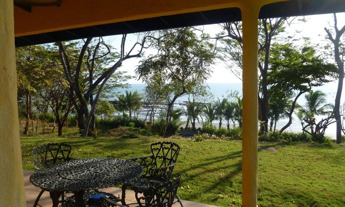 Bucaro Casa | Beachfront Home w/key to empty beach