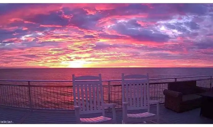 Hampton Casa | ☆ Beachfront Home w/ Stunning Views, Hot Tub, Luxury Kitchen & Private Beach!