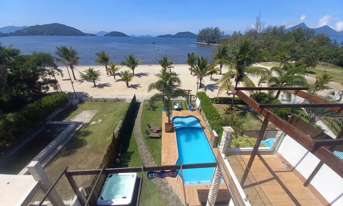 Itinga Casa | Beachfront house with 5 suites in condominium - Angra dos Reis