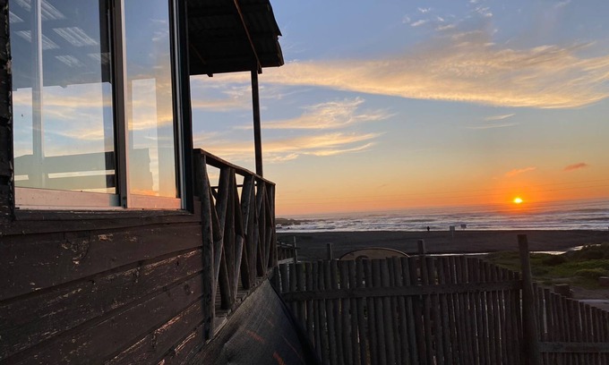 Puertecillo Chalet De Esquí | Beachfront House/ Surf & Sun in Pichilemu- Infiernillo. Pet Friendly!