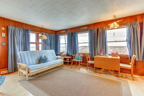 Ortley Beach Casa | Beachfront Lavallette Home - 2 Mi to Casino Pier!