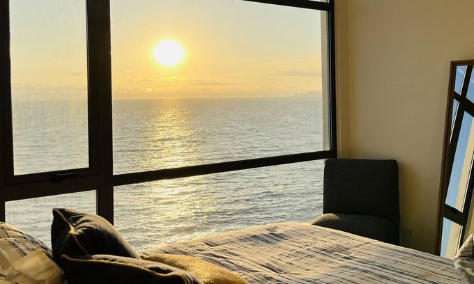 Primo Tapia Condominio | Beachfront Luxury Condo Pool Jacuzzi