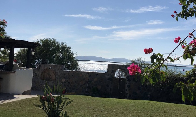 Mexican Riviera Casa | FRENTE AL MAR con aire acondicionado y barco disponible. Hacienda de 5 habitaciones con mucama y mayordomo incl.