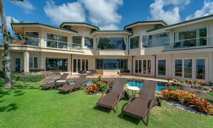 Pupukea Casa | Propiedad de lujo frente a la playa con piscina y aire acondicionado