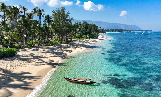 Mokuleia Casa | Beachfront Oasis on the North Shore of Oahu - Sleeps 6-8