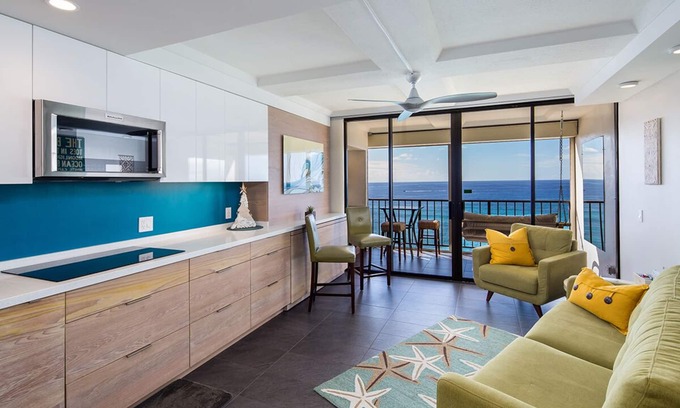 Makaha Condominio | PARAISO EN LA PLAYA - VISTA DIRECTA AL MAR - TENIS, PISCINA, JACUZZI, A / C, W / D