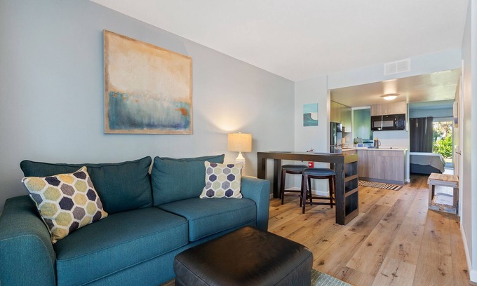 Melbourne Beach Casa | Beachfront Property Townhouse #2 Private Beach & pool -SLEEPS 8- 1King, 3Queens
