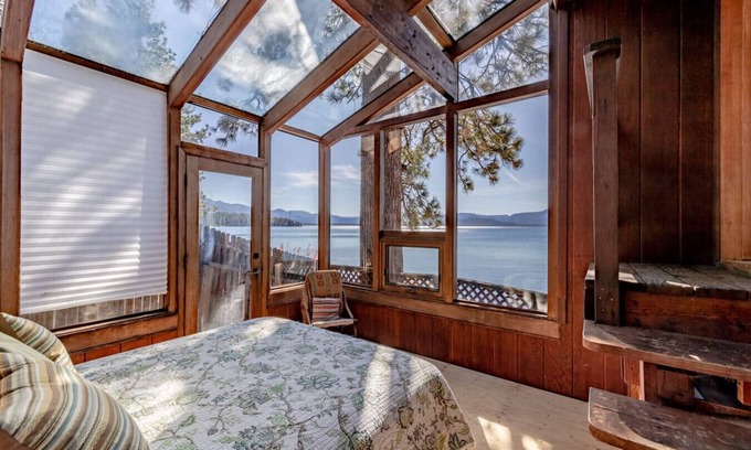 Zephyr Cove Casa | Beachfront Retreat | Sweeping Lake Views | Sleeps 10