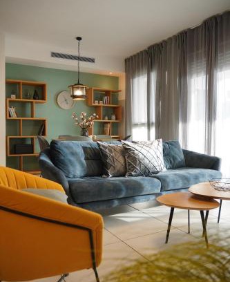 Nahariya Apartamento | Beachfront Sea View Dream Escape - 3BR with Mamad