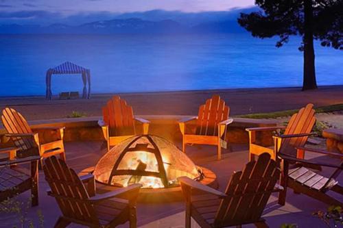 Incline Village Casa | Beachfront Ski Cabin in Incline Village, Lake Tahoe