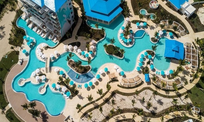 Punta Cana Apartamento | Beachfront Suite w/ King Bed, Soaking Tub & Furnished Terrace ALL-INCLUSIVE