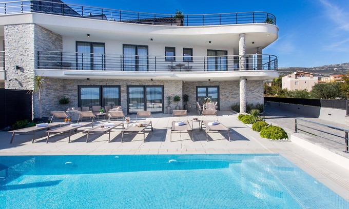Kastel Stafilic Villa | Beachfront Villa Atlantis with Pool