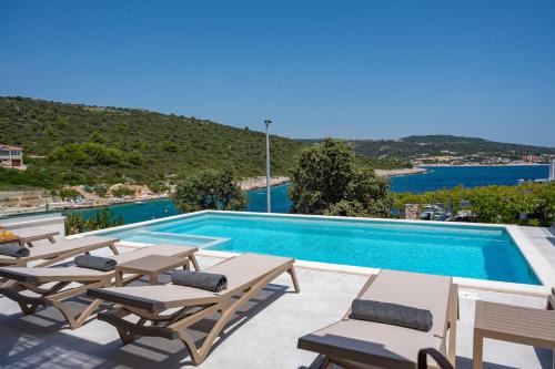 Rogoznica Villa | Beachfront Villa Larisa with Whirlpool, Media room
