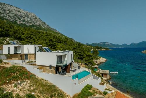 Orebic Villa | Beachfront villa Luce with seaview and pool