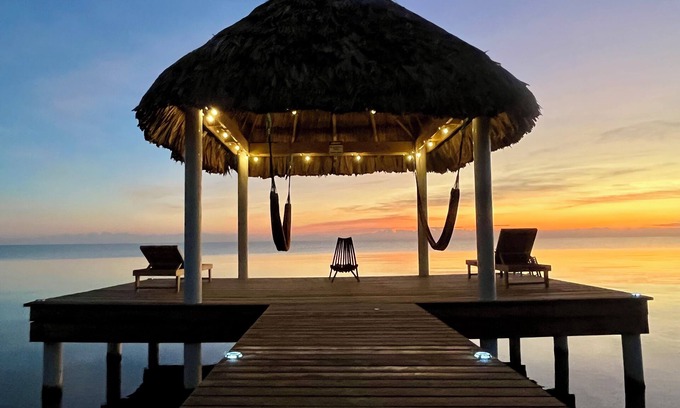 Río Sittee Villa | Beachfront w/ FREE GOLF CART & EXTRA STUDIO