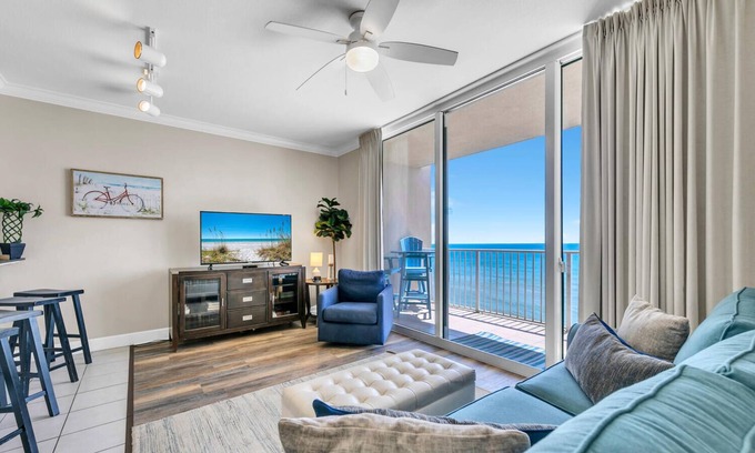 El Centro Beach Condominio | 🌊Beachfront with Gorgeous Views-Tidewater 913🌊