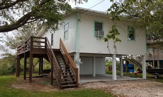 Crystal Beach Cabina | BeachHaven at Crystal Beach