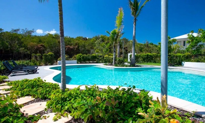 Yaroomba Casa | Beachhaven - walk to beach