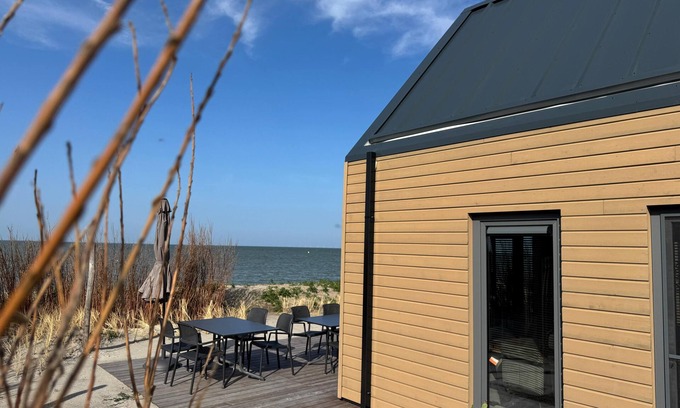 Enkhuizen Casa | BeachHouse sun deck with sea view in Enkhuizen for the whole family