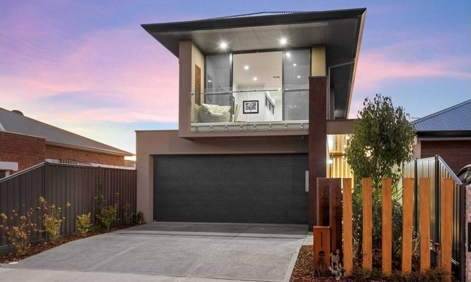 Semaphore Park Casa | Beachside Beauty in Semaphore South