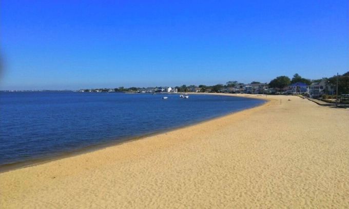 Ocean Gate Casa | Beachside Gem in Ocean Gate, NJ ! Discover pure beach bliss in Dana’s Place!